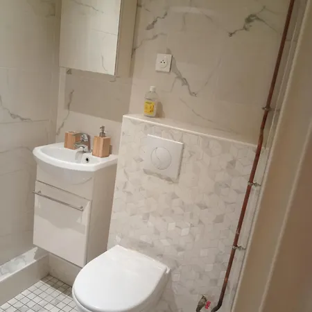 Lägenhet Proche Centre Et Metro Paris