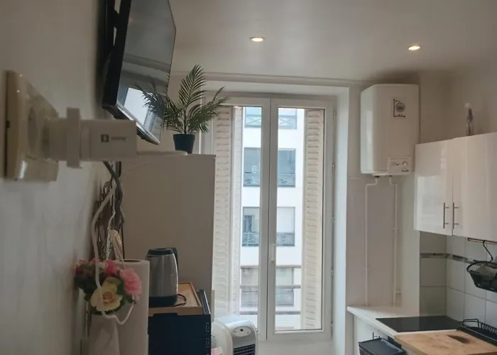 Apartament Proche Centre Et Metro Paryż